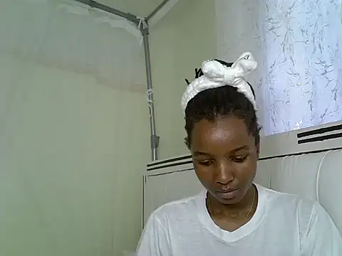Snapshot of Sexy_vylsa chatting on 13, 7, 2026 Sexy vylsa online show from 13, 7, 2026