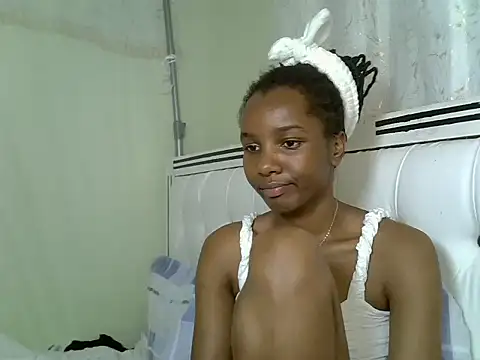Snapshot of Sexy_vylsa chatting on 16, 7, 2026 Sexy vylsa online show from 16, 7, 2026