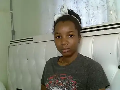 Snapshot of Sexy_vylsa chatting on 20, 7, 2026 Sexy vylsa online show from 20, 7, 2026