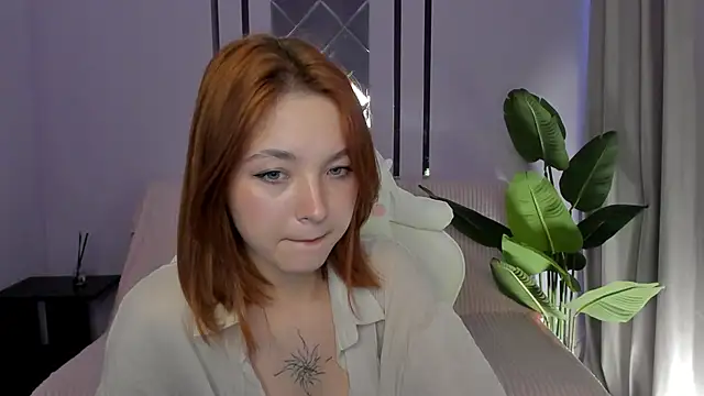 Snapshot of New_Web_Girl chatting on 26, 5, 2026 New Web Girl online show from 26, 5, 2026