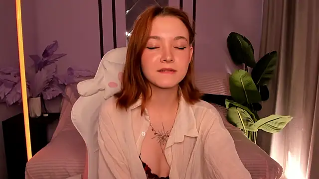 Snapshot of New_Web_Girl chatting on 2, 6, 2026 New Web Girl online show from 2, 6, 2026