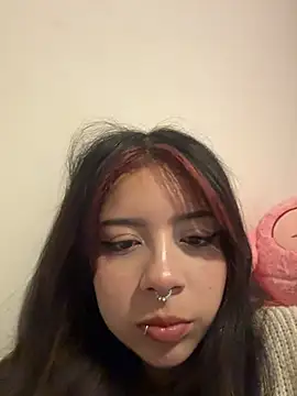 Snapshot of softdoll-_ chatting on 11, 7, 2026 softdoll- online show from 11, 7, 2026
