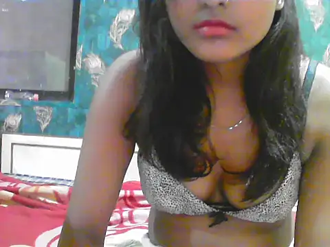 Diana Penty online show from 25, 5, 2026
