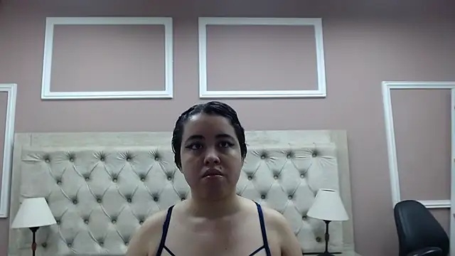 nia taylorX online show from 20, 5, 2026