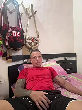 Snapshot of mathiew_1 chatting on 19, 5, 2026 mathiew 1 online show from 19, 5, 2026