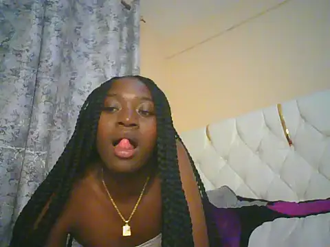 Preetygirlyz online show from 18, 5, 2026