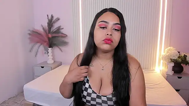 MiaLane3 online show from 25, 5, 2026