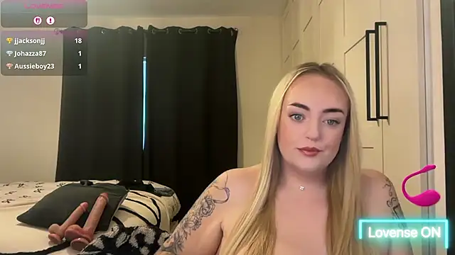 Snapshot of CurvyWetWife chatting on 19, 5, 2026 CurvyWetWife online show from 19, 5, 2026