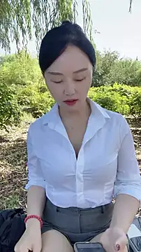 lylxili online show from 19, 7, 2026