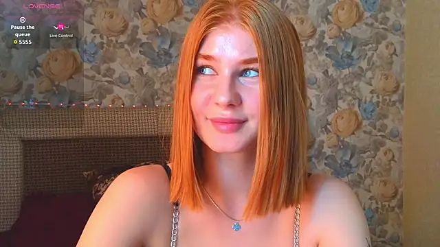 Snapshot of Juli_Ginger chatting on 18, 7, 2026 Juli Ginger online show from 18, 7, 2026
