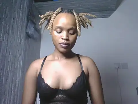 Snapshot of Tempting_Ebony chatting on 20, 6, 2026 Tempting Ebony online show from 20, 6, 2026