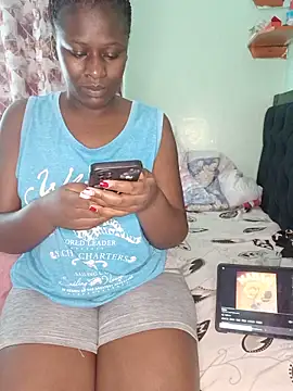 Snapshot of thickiana4 chatting on 30, 5, 2026 thickiana4 online show from 30, 5, 2026
