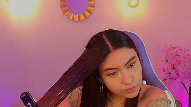 Snapshot of mayavexx chatting on 25, 5, 2026 mayavexx online show from 25, 5, 2026