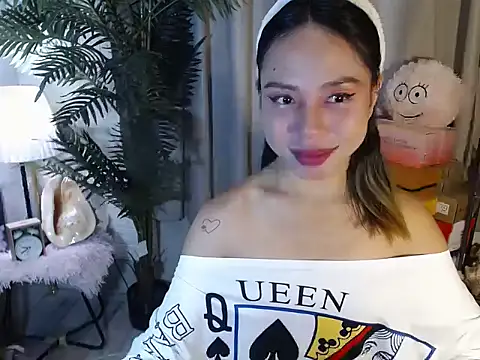 Snapshot of Super_Hot_BunnyXX chatting on 19, 5, 2026 Super Hot BunnyXX online show from 19, 5, 2026
