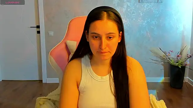 Elizabet Colllins online show from 27, 5, 2026