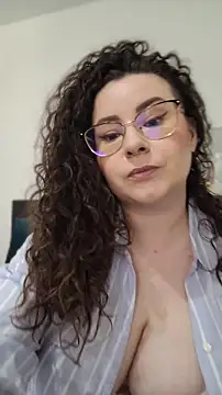 Snapshot of Elissa_Floyd__ chatting on 27, 5, 2026 Elissa Floyd online show from 27, 5, 2026
