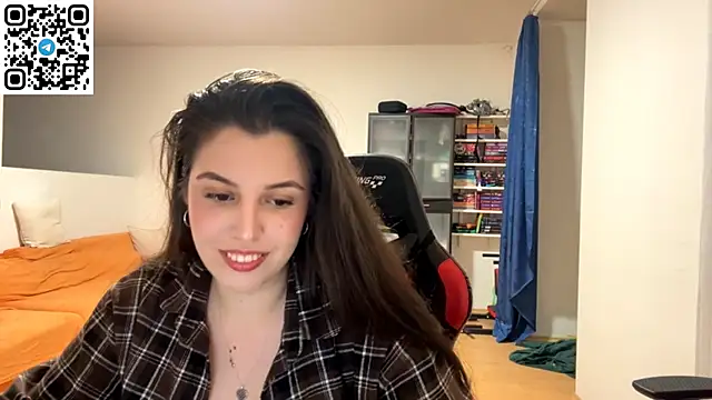 Snapshot of SweetFenomen67 chatting on 21, 5, 2026 SweetFenomen67 online show from 21, 5, 2026