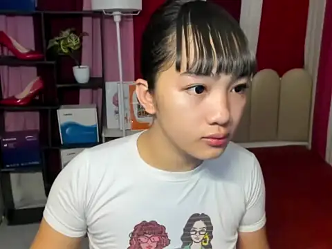 Snapshot of Urasianalodia chatting on 27, 5, 2026 Urasianalodia online show from 27, 5, 2026