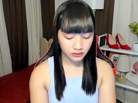Snapshot of Urasianalodia chatting on 23, 7, 2026 Urasianalodia online show from 23, 7, 2026