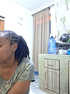 Snapshot of atara_seren chatting on 22, 5, 2026 atara seren online show from 22, 5, 2026