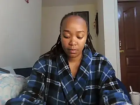 Snapshot of atara_seren chatting on 8, 7, 2026 atara seren online show from 8, 7, 2026