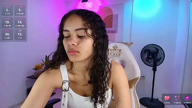 Snapshot of Baby_curly chatting on 12, 6, 2026 Baby curly online show from 12, 6, 2026