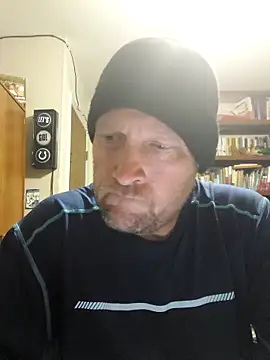 Snapshot of icebergXpress chatting on 7, 6, 2026 icebergXpress online show from 7, 6, 2026