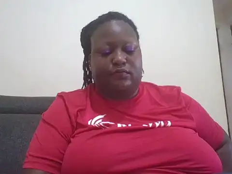 Snapshot of fat_ebonyqueen chatting on 13, 6, 2026 fat ebonyqueen online show from 13, 6, 2026