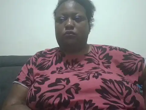 Snapshot of fat_ebonyqueen chatting on 5, 7, 2026 fat ebonyqueen online show from 5, 7, 2026
