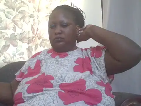 Snapshot of fat_ebonyqueen chatting on 11, 7, 2026 fat ebonyqueen online show from 11, 7, 2026
