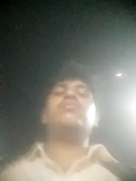 Snapshot of santhosh0105 chatting on 22, 5, 2026 santhosh0105 online show from 22, 5, 2026