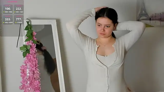 Snapshot of rizz_caprice_ chatting on 25, 5, 2026 rizz caprice online show from 25, 5, 2026