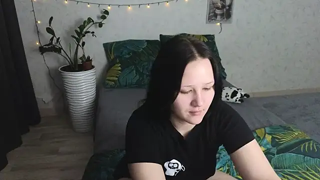 Tori cute online show from 31, 5, 2026