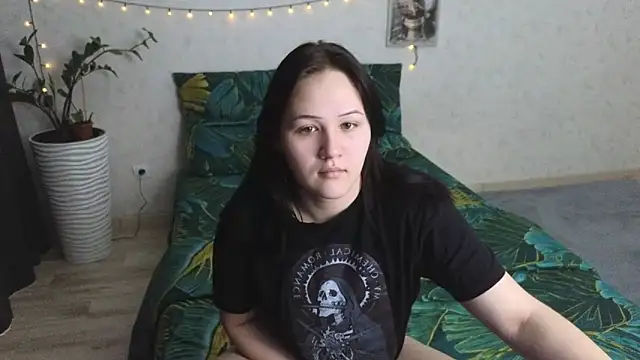 Tori cute online show from 3, 6, 2026