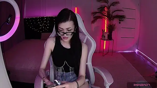 Ariella Me online show from 1, 6, 2026