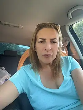 Snapshot of Hot-Milf4U chatting on 27, 7, 2026 Hot-Milf4U online show from 27, 7, 2026