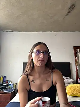 Snapshot of aria_rousse3 chatting on 2, 6, 2026 aria rousse3 online show from 2, 6, 2026