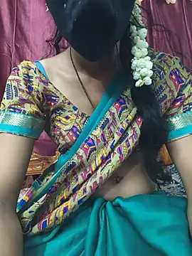 Snapshot of reshma124 chatting on 30, 6, 2026 reshma124 online show from 30, 6, 2026