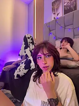 Mika love milo online show from 7, 6, 2026