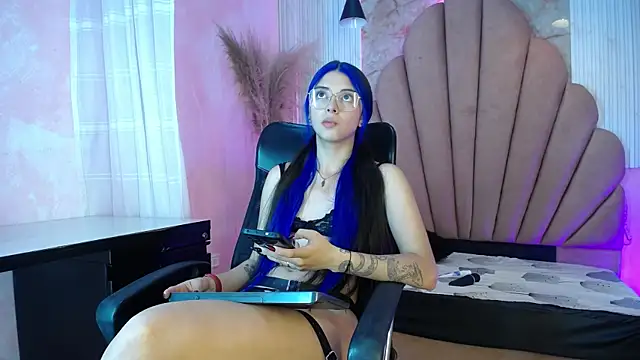 Snapshot of Kyomi_Hunt chatting on 13, 7, 2026 Kyomi Hunt online show from 13, 7, 2026