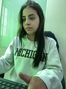 Snapshot of Hanna_Cruz_ chatting on 22, 5, 2026 Hanna Cruz online show from 22, 5, 2026