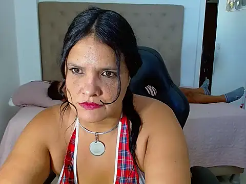 Snapshot of hardcopuplexxox chatting on 27, 5, 2026 hardcopuplexxox online show from 27, 5, 2026