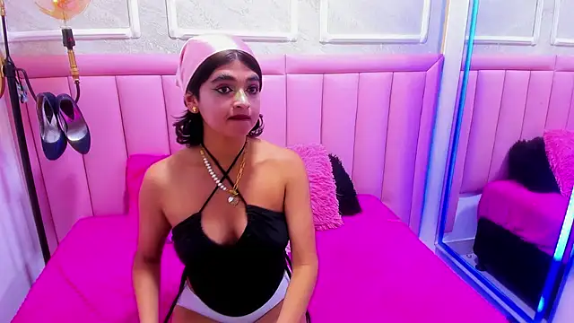 Snapshot of velvet_girll chatting on 23, 6, 2026 velvet girll online show from 23, 6, 2026