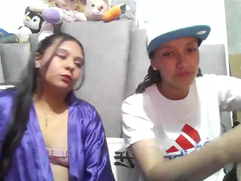 Snapshot of Amber_rose17 chatting on 28, 5, 2026 Amber rose17 online show from 28, 5, 2026