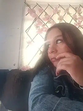 Snapshot of Amber_rose17 chatting on 7, 7, 2026 Amber rose17 online show from 7, 7, 2026