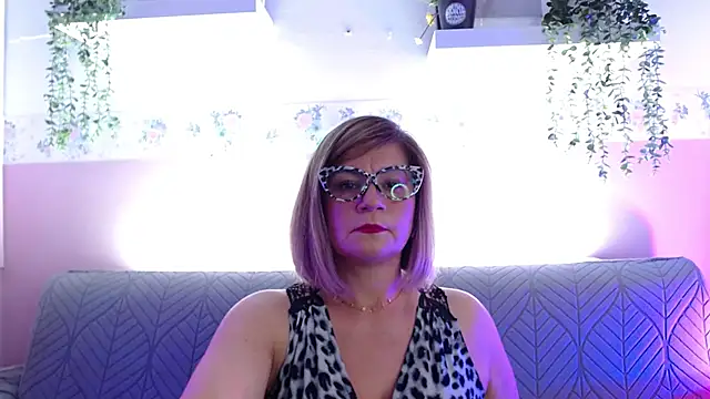 Snapshot of Samantha_Brm chatting on 25, 5, 2026 Samantha Brm online show from 25, 5, 2026