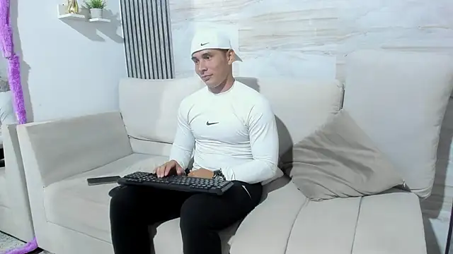 Snapshot of dylan_viper chatting on 2, 6, 2026 dylan viper online show from 2, 6, 2026