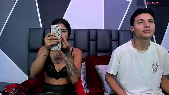 ChloeAndMax online show from 27, 5, 2026