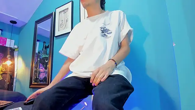 Snapshot of kevinn_bluee chatting on 27, 5, 2026 kevinn bluee online show from 27, 5, 2026
