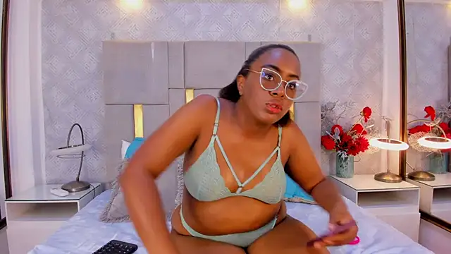ZoeBrowns online show from 27, 5, 2026